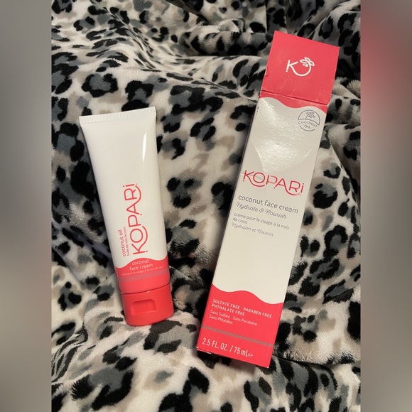 NIB KOPARI TROPICAL FACE CLEANSER & COCONUT FACE CREAM - Picture 8 of 12